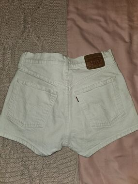 White High-Rise Denim Shorts - Levi's